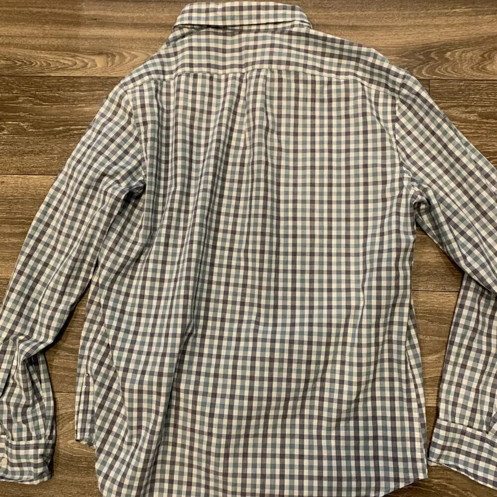 J. Crew Men’s Button Down Shirt.  Size: L.  Slim fit.  Extra buttons.